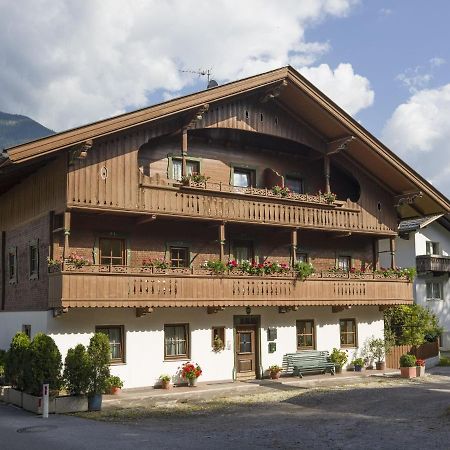 Apartment In Top Location In Fuegen With Balcony Eksteriør billede