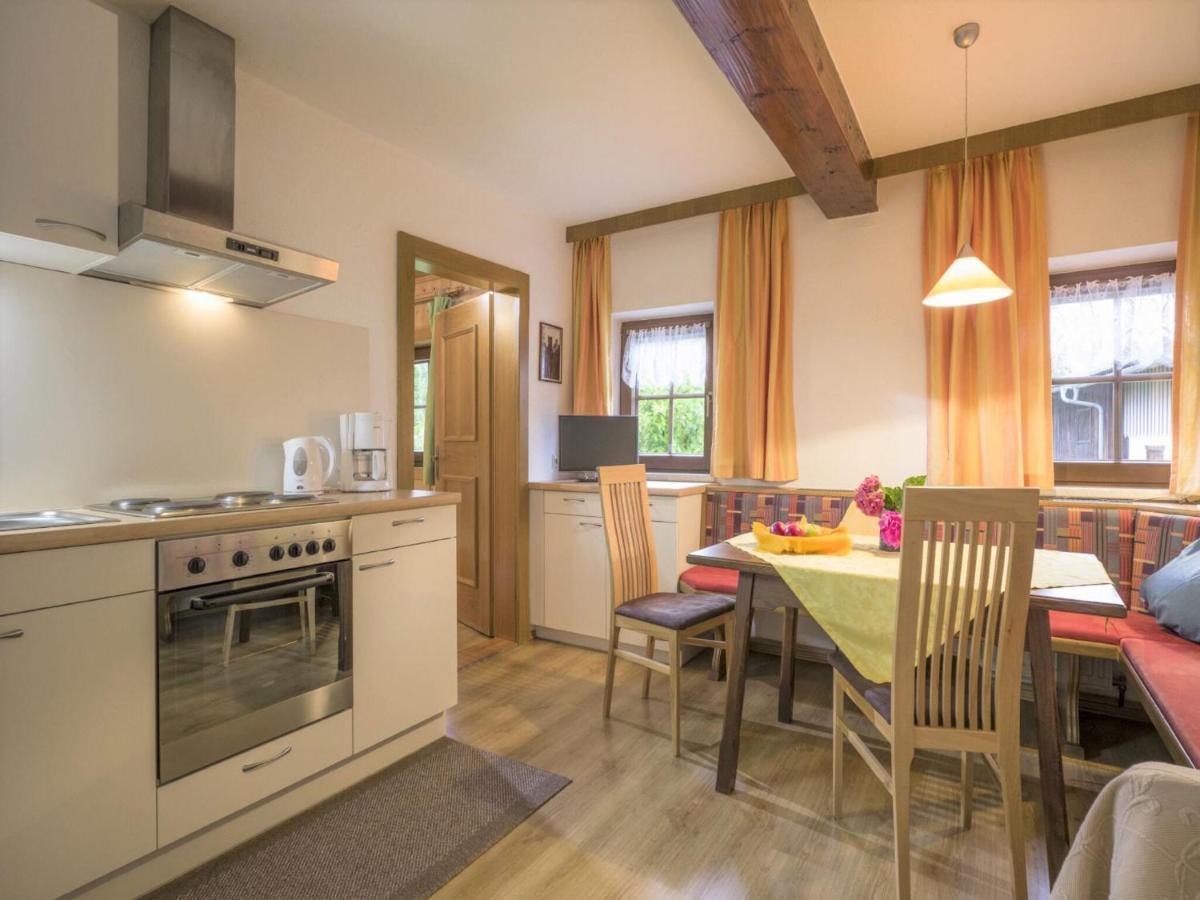 Apartment In Top Location In Fuegen With Balcony Eksteriør billede